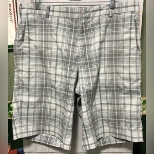 🦜Nike Dri Fit Golf Tour Performance white gray plaid shorts